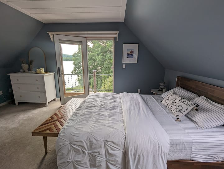 Soveværelse med egen balkon