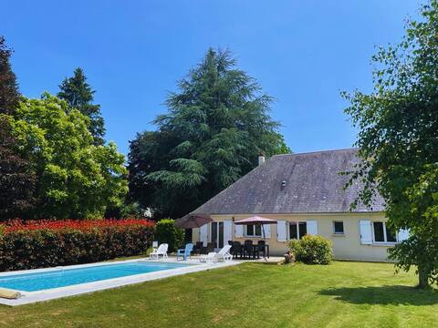 Heated pool house by the Dordogne