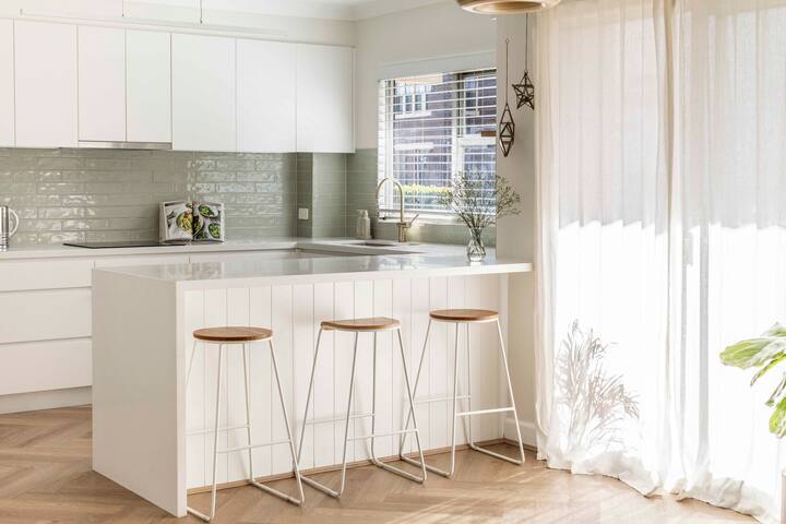 Luxury beachside escape gallery image 2