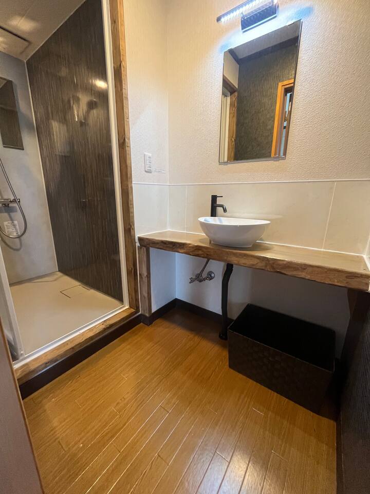 洗面所とシャワールーム