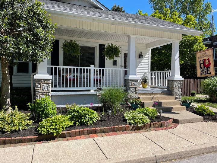 Bungalow Close to Downtown, Kenwick Neighborhood Bungalows for Rent