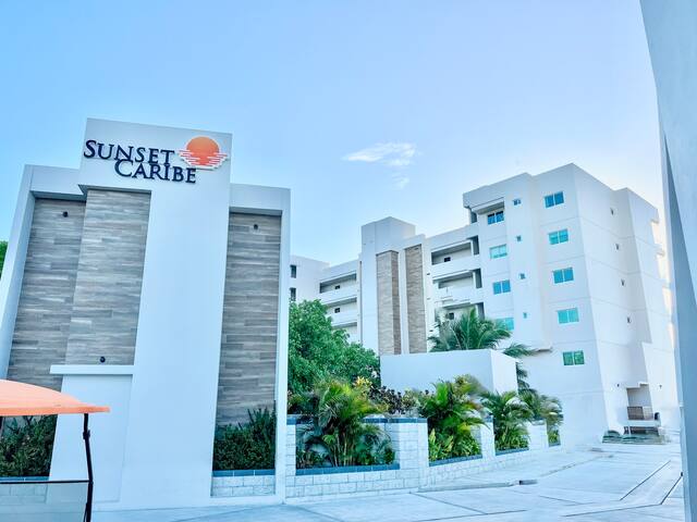 *NEW* 3BR Condo – Sunset Caribe gallery image 2