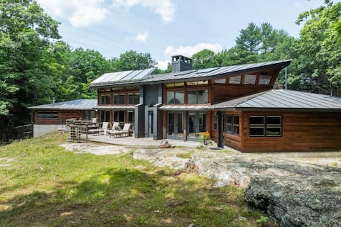 Private 10+ Acre Sanctuary