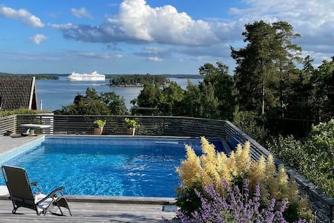 Charming house with pool and view