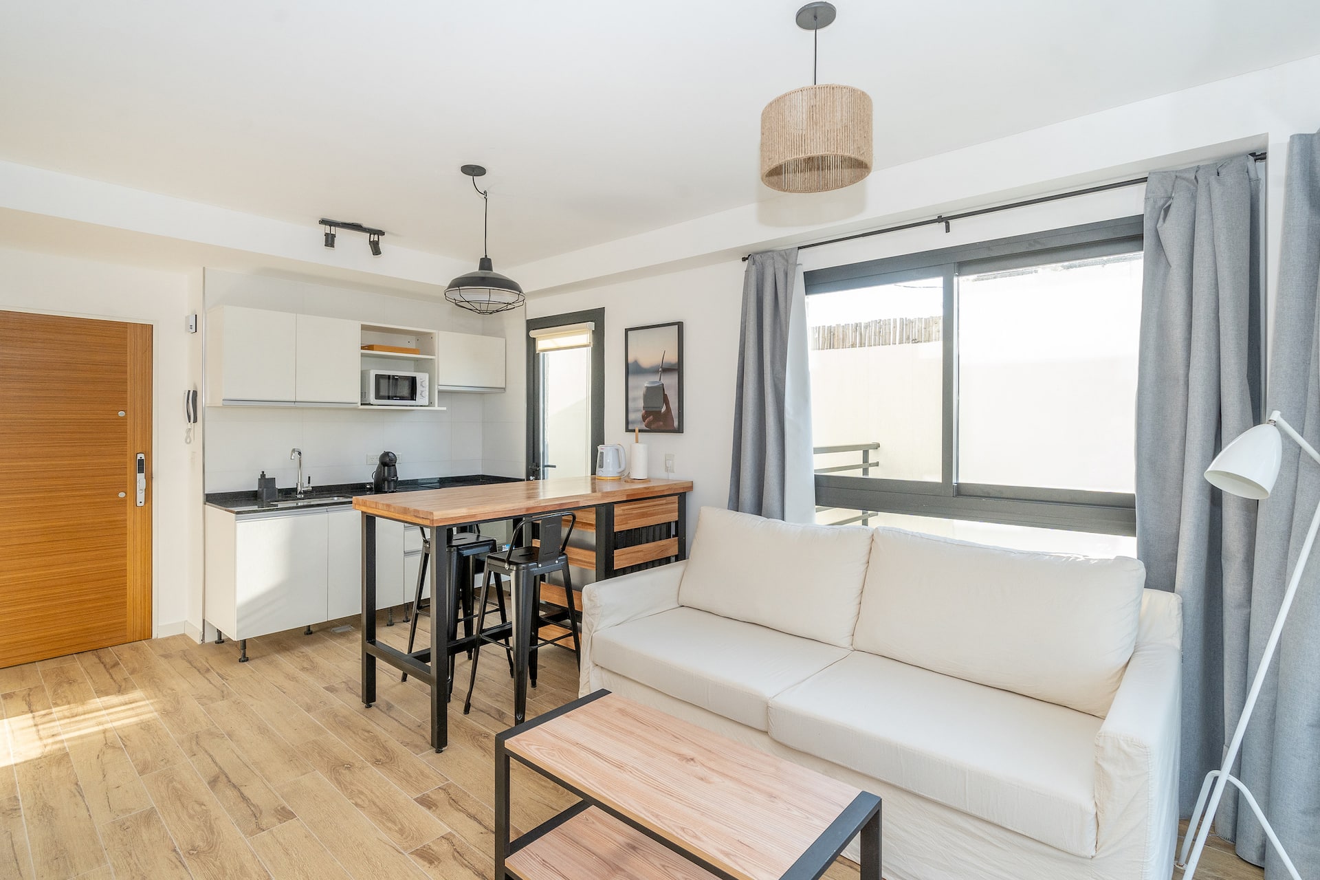 Modern furnished studio apartment in Palermo
