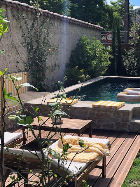 Charming barn in Monts d'Or