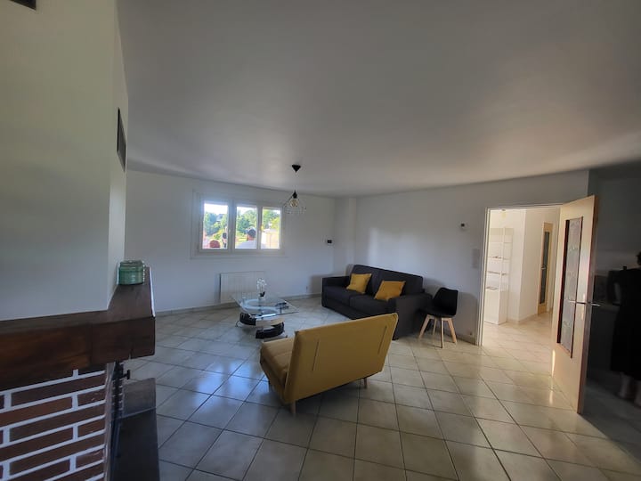 Maison Indépendante De 75 M² - Lac de Bort-les-Orgues
