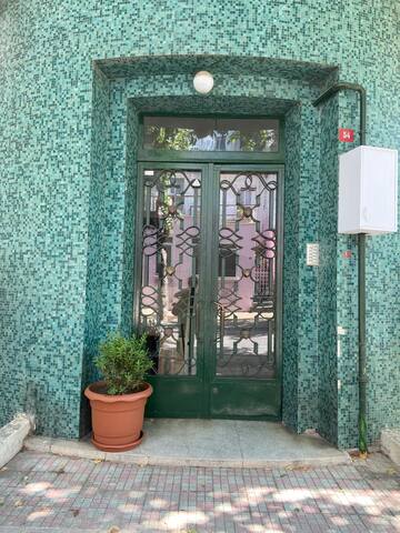 Tarihi Yeşil Mozaik Apartman Dairesi