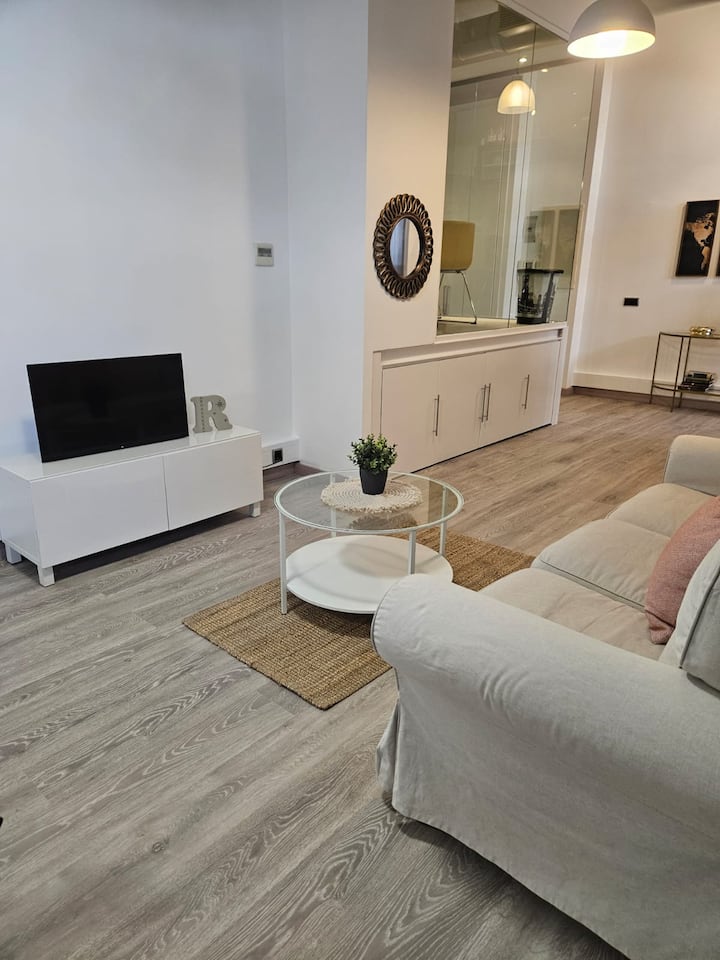 Luminoso Y Acogedor Loft Con Parking Privado - Algete