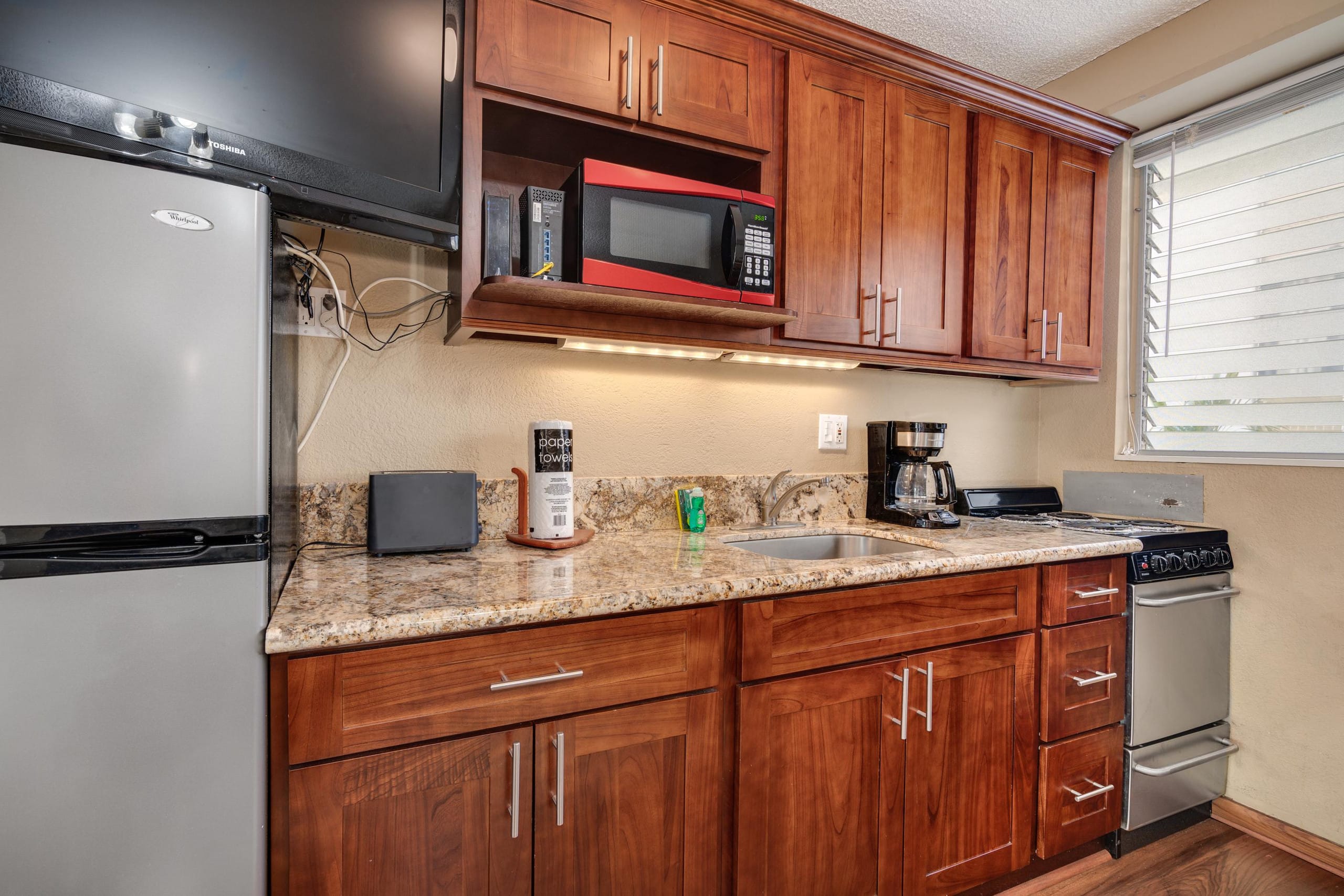 Cabana 302 - 2 Blocks from the beach - Photo 13