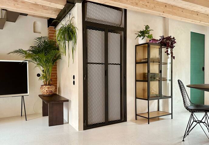 Casa Katamon Venice Biennale Townhouse gallery image 4