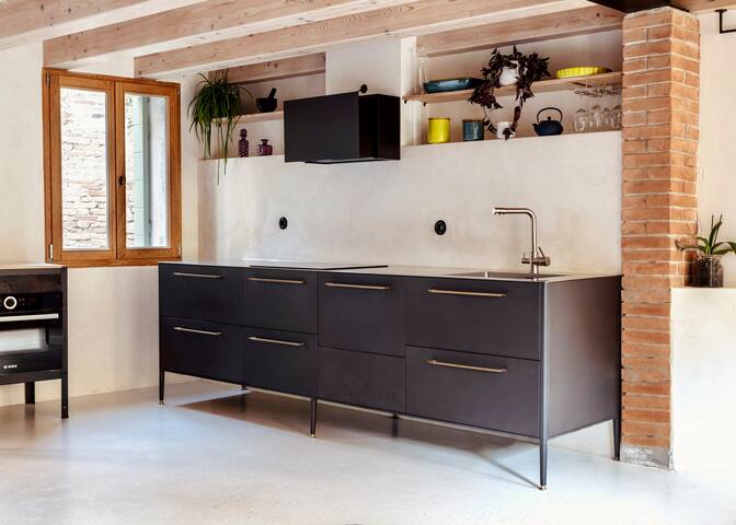 Casa Katamon Venice Biennale Townhouse gallery image 5