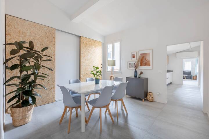 Specious & Renovated + Balcony – Great For Family gallery image 3