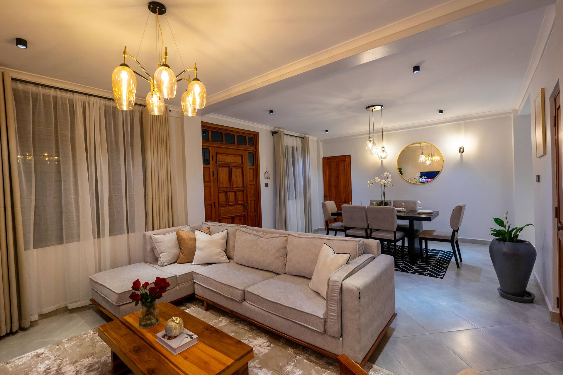 Family-Friendly 2BR • Stylish• City Center