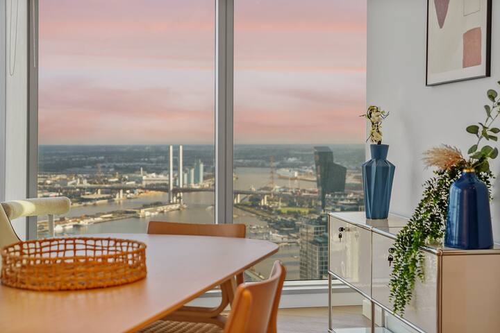 Irresistible Sunlit With Harbour &Bay Views 3B2B1C gallery image 5