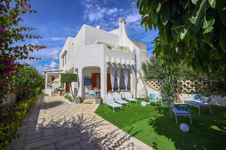 Cala Materdomini walkable • WiFi • AC • Garden & Veranda