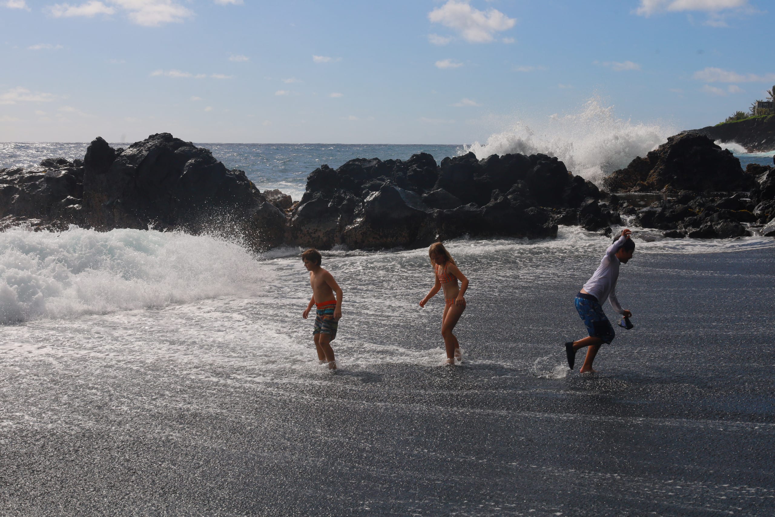 Oceanview Kehena Black Sand Beach House - spa/pool - Photo 51