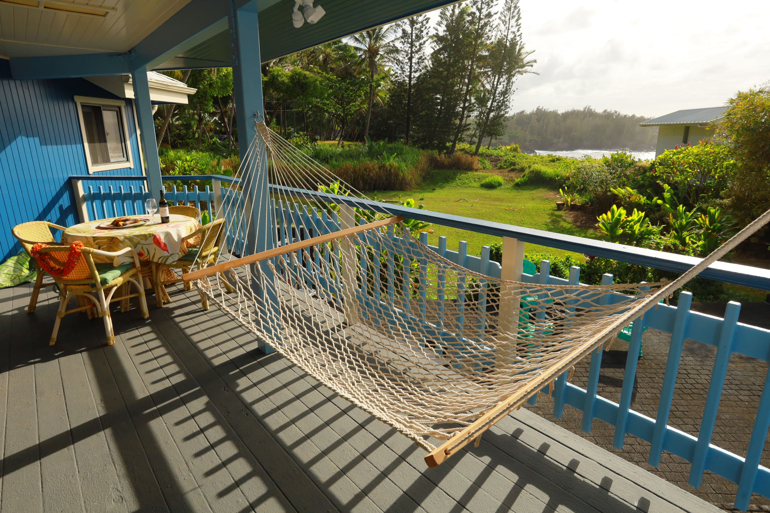 Oceanview Kehena Black Sand Beach House - spa/pool - Photo 33