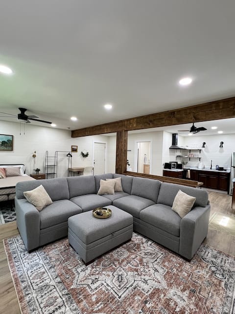 Charming Studio in the Woods