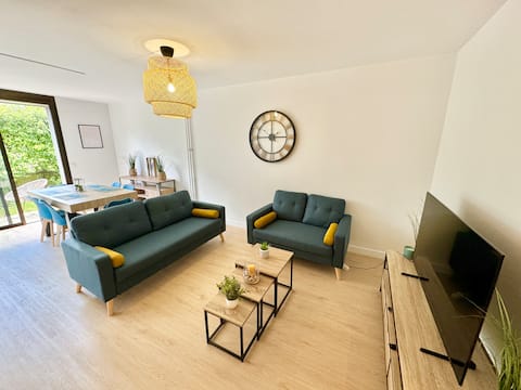Cozy and spacious (100 m²) 1 min from RER D