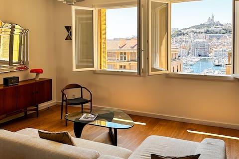 Top performing Airbnb: Architect-designed apartment – Marseille Old Port in Marseille 2e Arrondissement