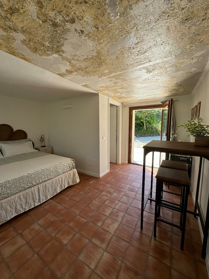 Stanza Amelia ·Rustico Val Trebbia · Patio Privato - Provincia di Piacenza