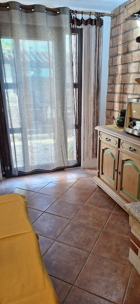 Successful Airbnb property: Tily Rustic Apartman in Grad Pula