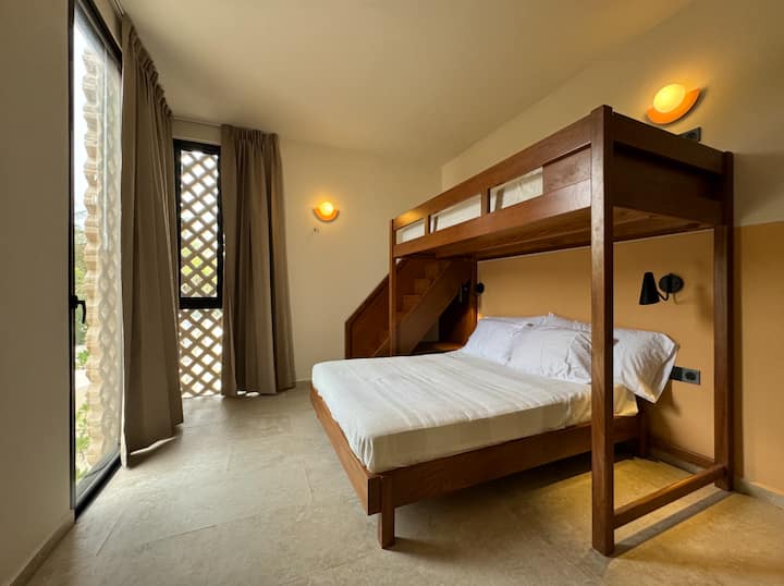 Queen bed and Twin bed. Blackout curtains.