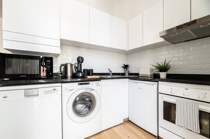 Sablon III. 2 bedroom apartment gallery image 5