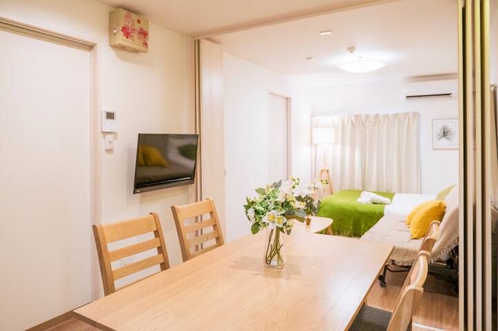 【最大13名】神楽坂駅4分/90㎡/4ベッドルーム/7ベッド/2部屋/2バス・2トイレ/1棟貸切