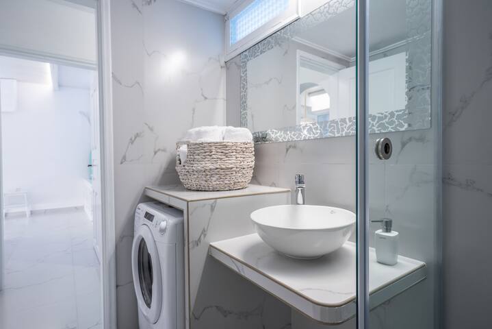 Turquoise 3bd Sunset/Sea View Villa w Pool &HotTub gallery image 4