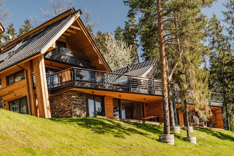 Rez Boutique Apartment C1 Premium Two-Level Apartment