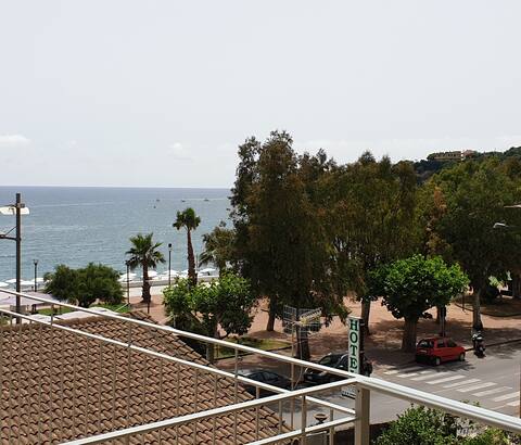 Horizon House 1, Cilento Sapri