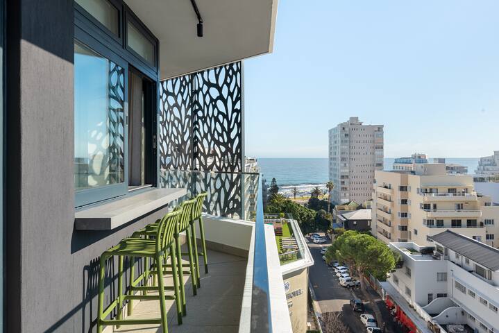 Penthouse in The Sky | 270° Views | Daily Service gallery image 3