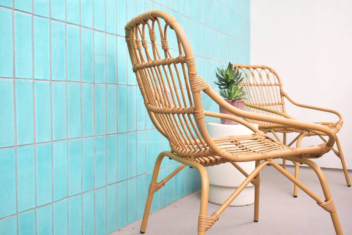 Austin Abode | Heated Pool | Sleeps 12 | Rainey St gallery image 4