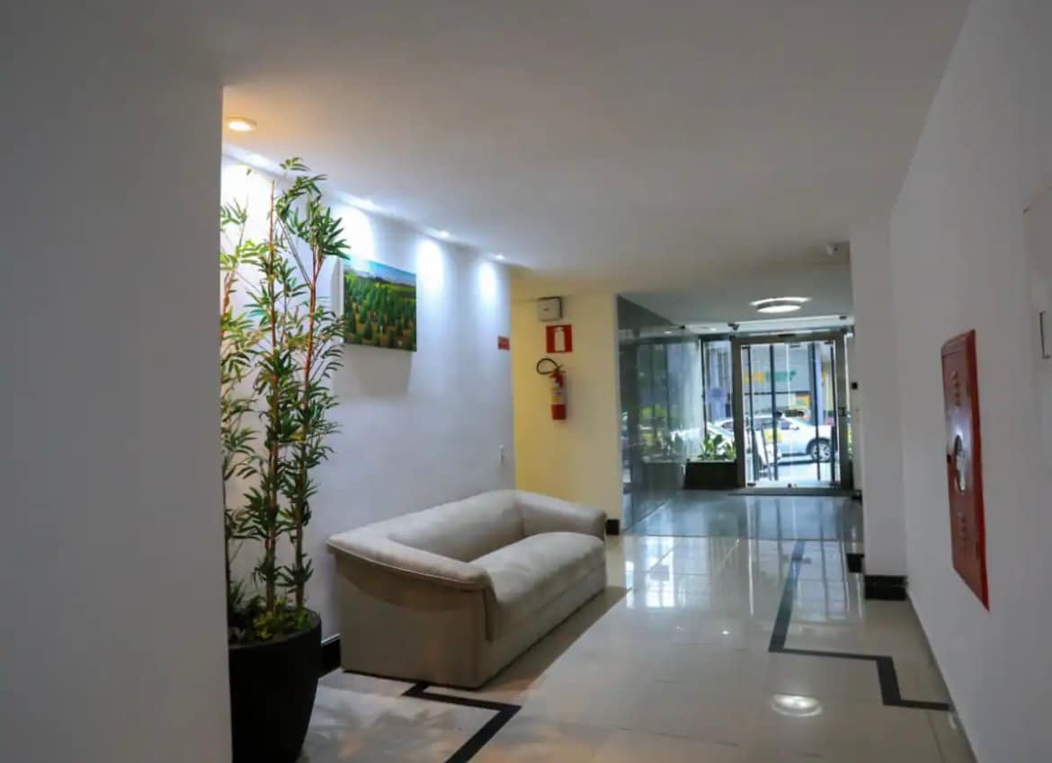 Top Airbnb: 07 Fully equipped studio / Balcony / Vaga / Wi-Fi / Vaga / Savassi em Funcionários