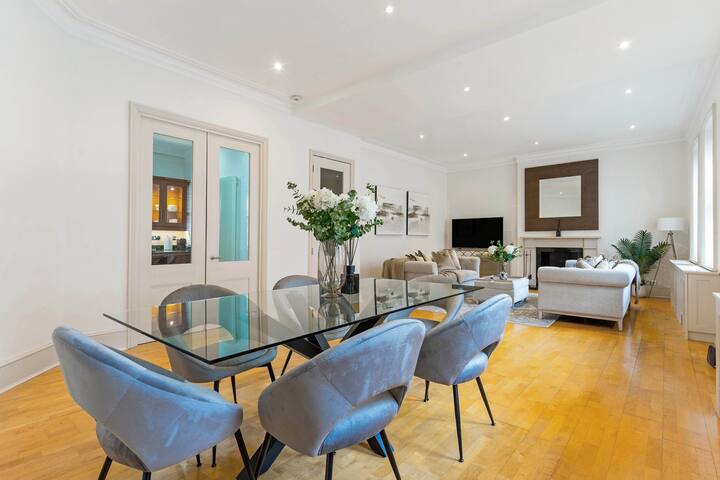 Fabulous 3 Bedroom Apartment in Kensington gallery image 2