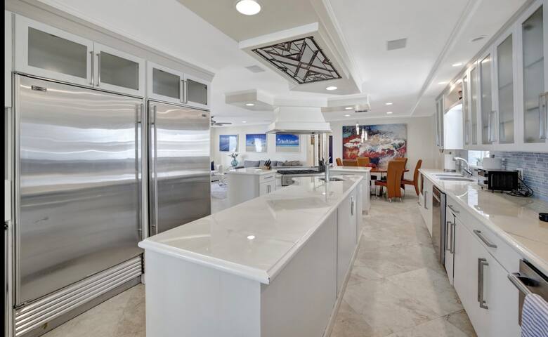 Oceanfront Dream Beach House gallery image 4