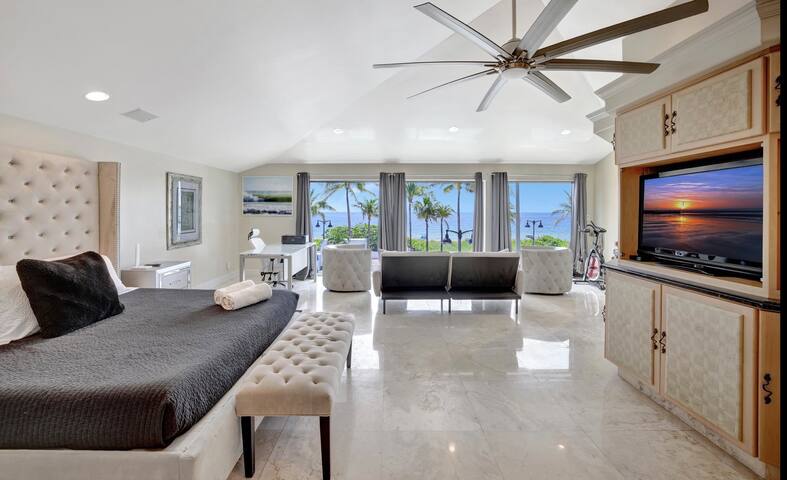 Oceanfront Dream Beach House gallery image 3