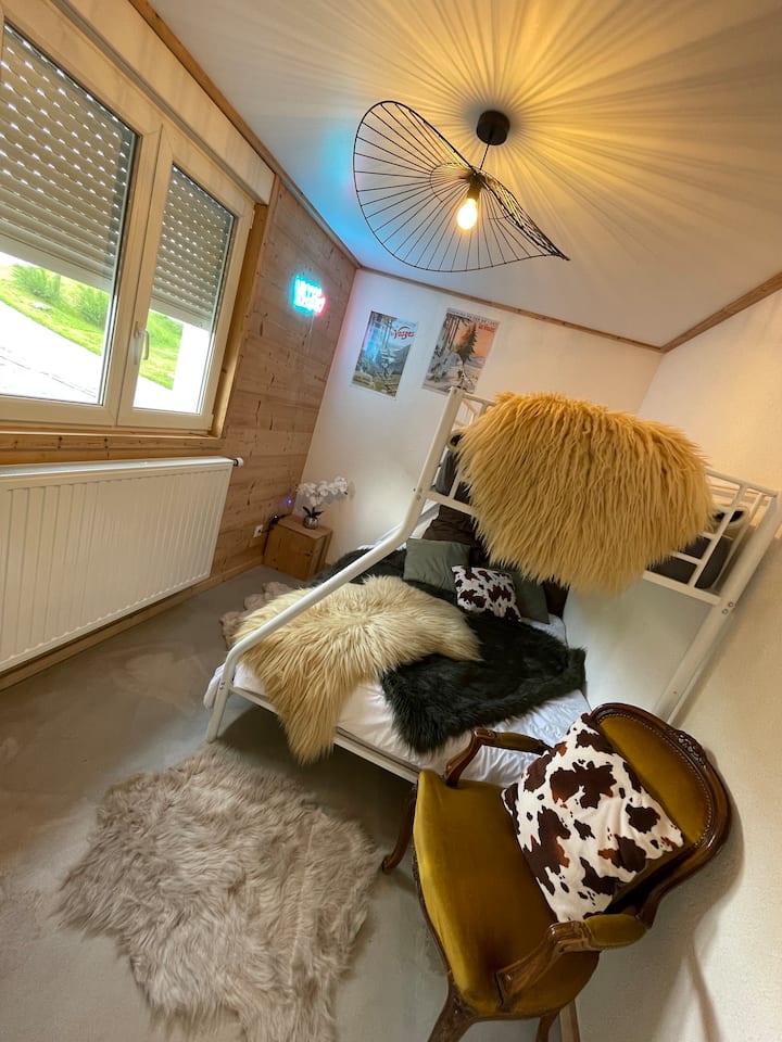 საძინებელი 1