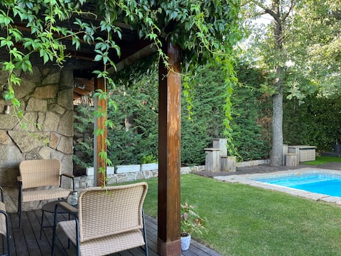 House with a garden and pool in Navacerrada
