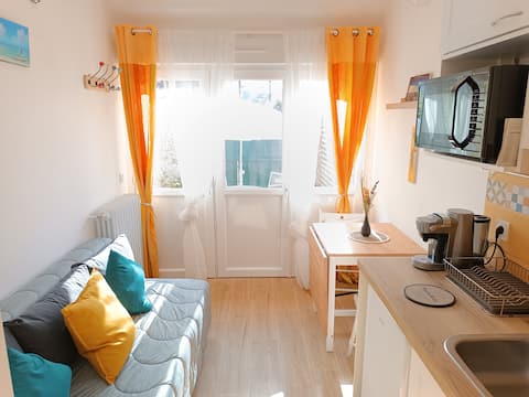 Top Airbnb: Cozy home & patio minutes from Versailles palace in Le Chesnay Rocquencourt