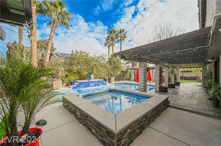 Chateau Paradise gallery image 2