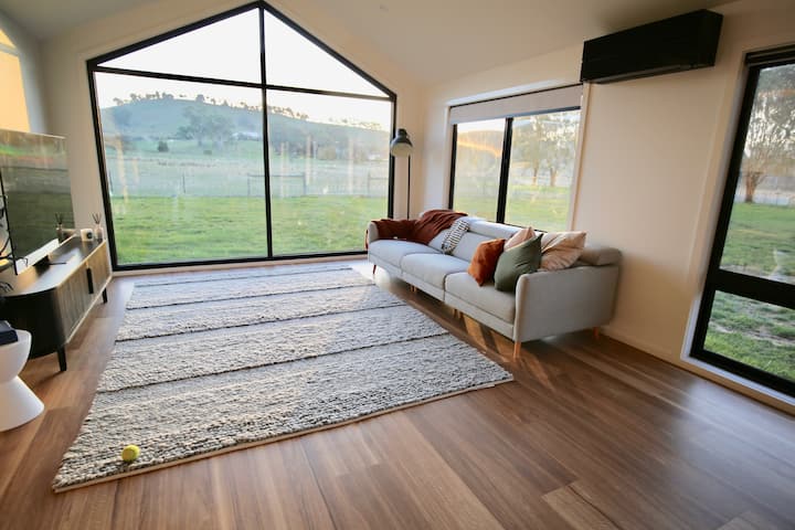 Bonnie Doon Modern Farmhouse - Bonnie Doon