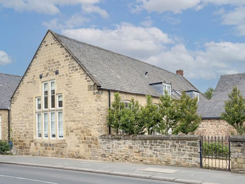 Exceptional Levisham House, West View Mews