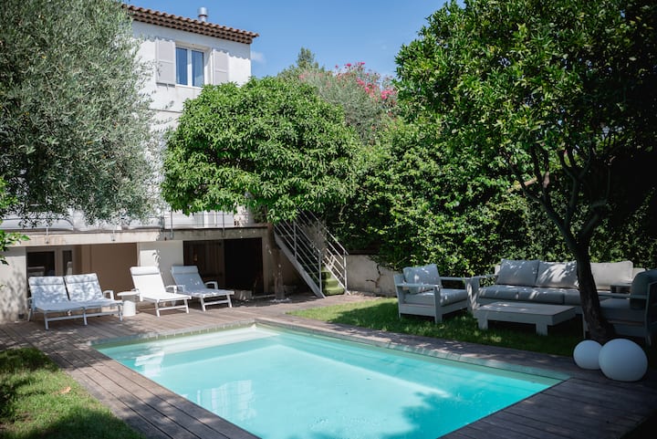 5 Bedroom Villa ~Pool Garden - Cannes