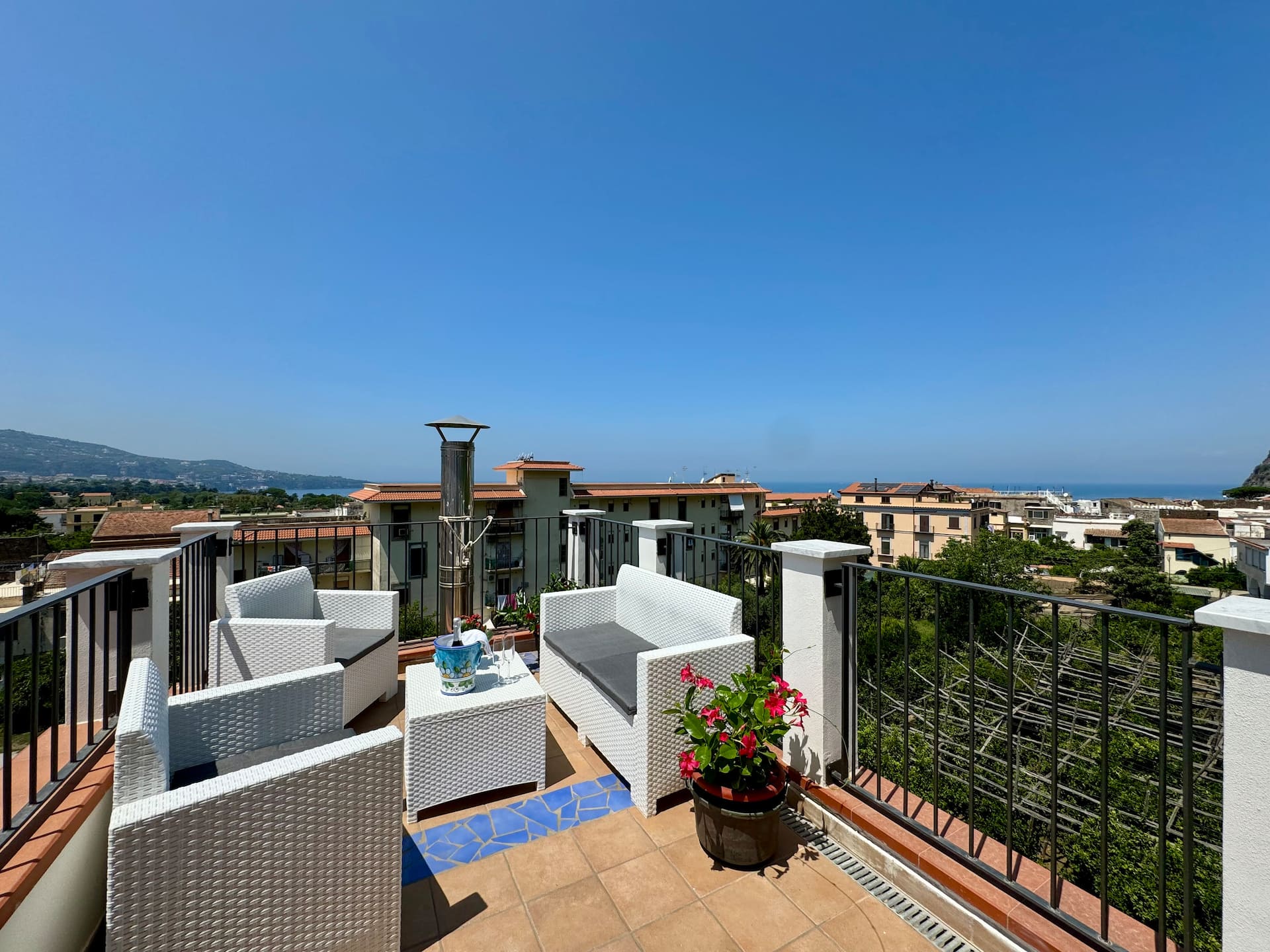 La Famiglia - Terrace with sea view