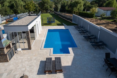 Villa Verona, Blagaj