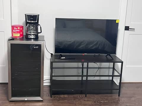 Popular Airbnb listing: Bright & Cozy Private Basement Guest Suite ! in Rockingham