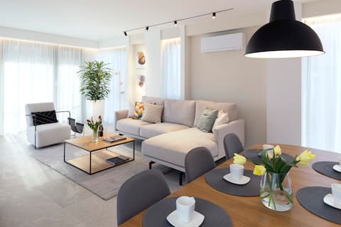 Popular Airbnb listing: Live In 1 in София